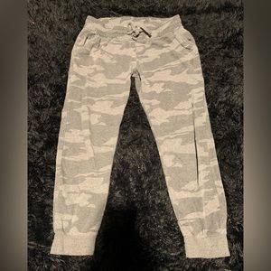 Cotton On camo print sweatpants/joggers size medium